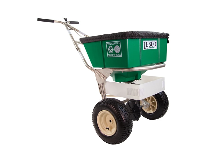 How Fertilizer Feeds Turf